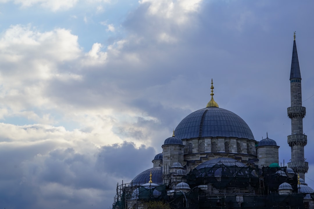Blue Mosque - Photo by Federico Scarionati on Unsplash