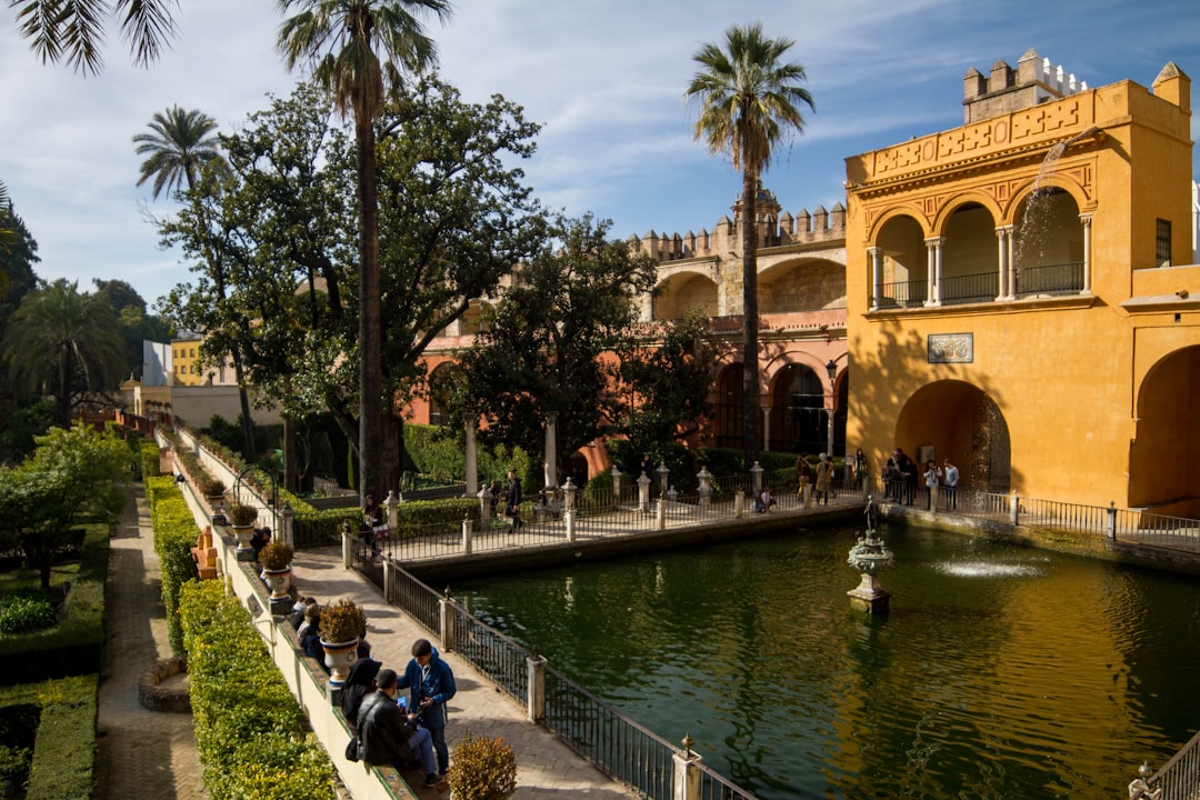 Stroll Through Historic Splendor - Photo by Andrea Huls Pareja on Unsplash